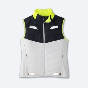 Brooks running run visible vest